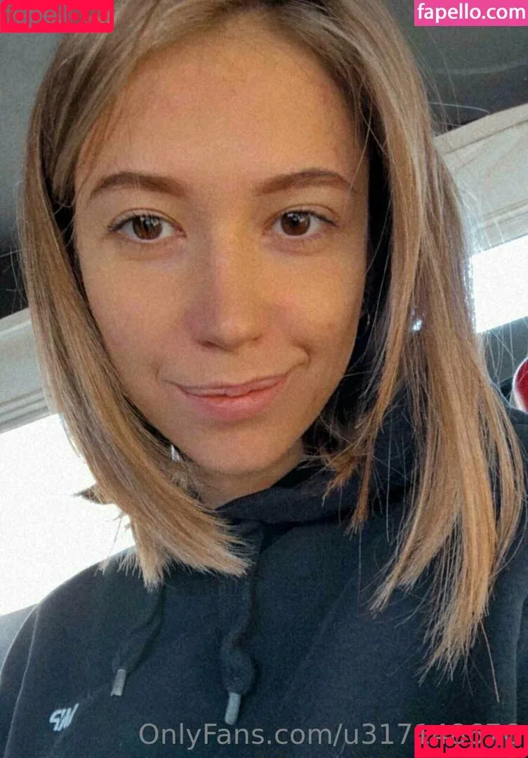 teach_ella / teachella / teachellafestival Onlyfans Photo Gallery 