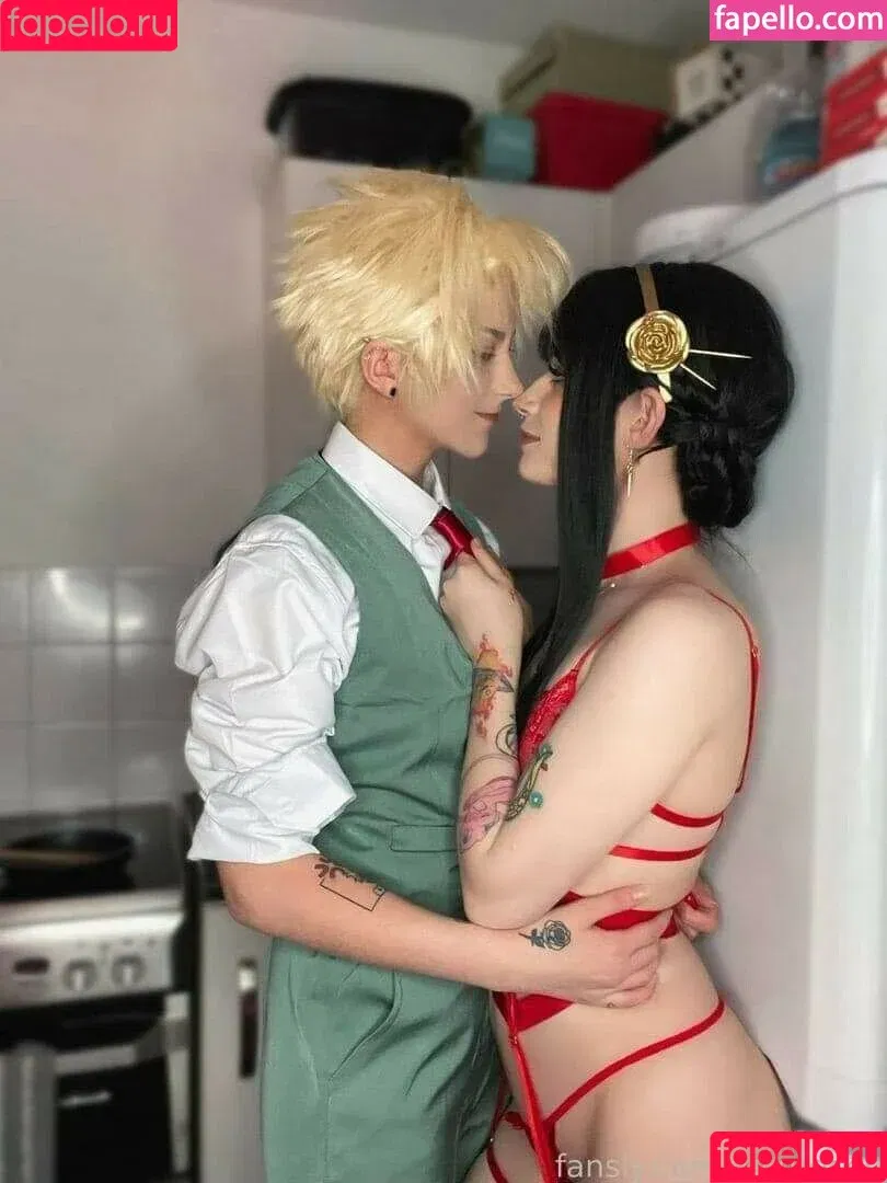 f.ukuro / fukurocos Onlyfans Photo Gallery 