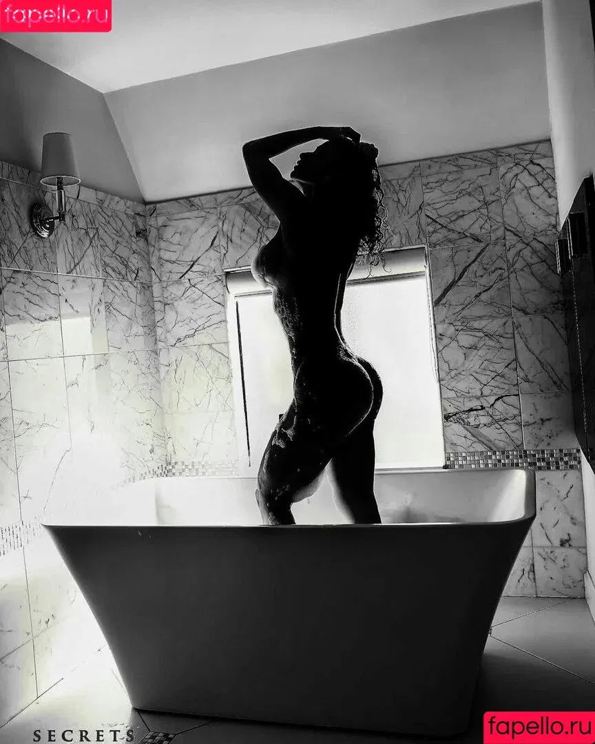 Annie Arbor / annie_arbor Onlyfans Photo Gallery 