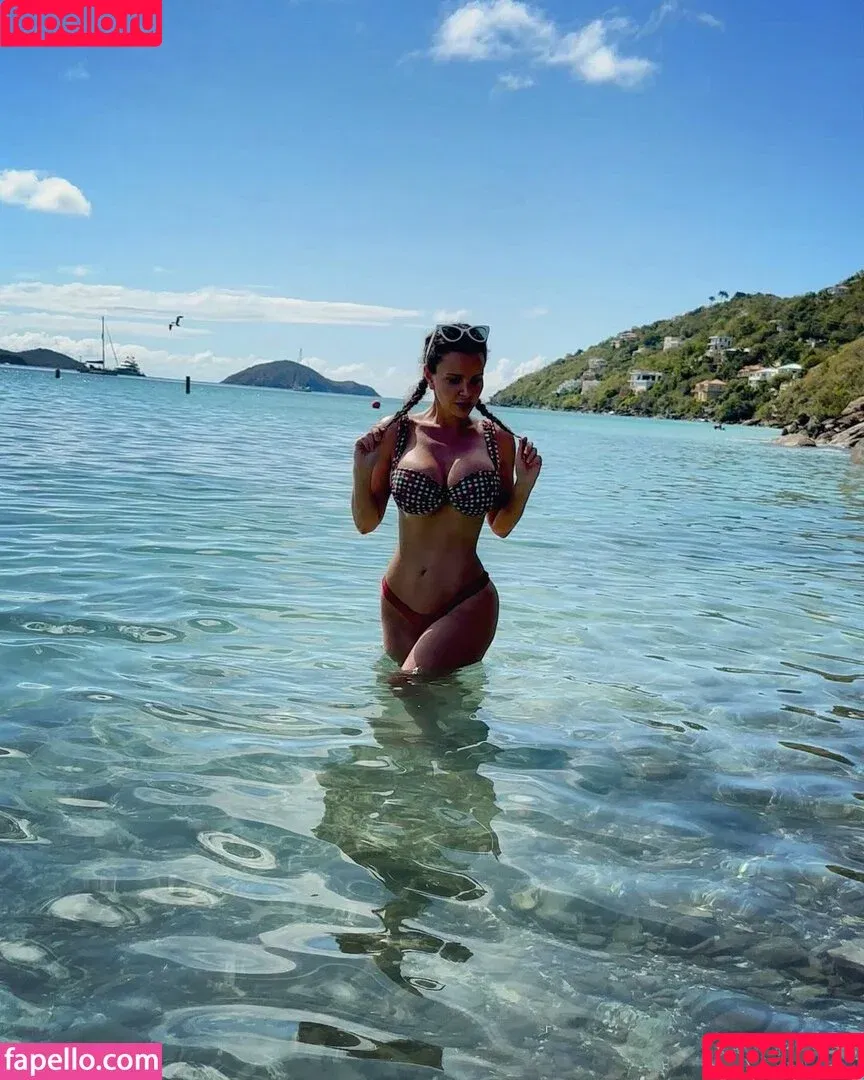 Annie Arbor / annie_arbor Onlyfans Photo Gallery 