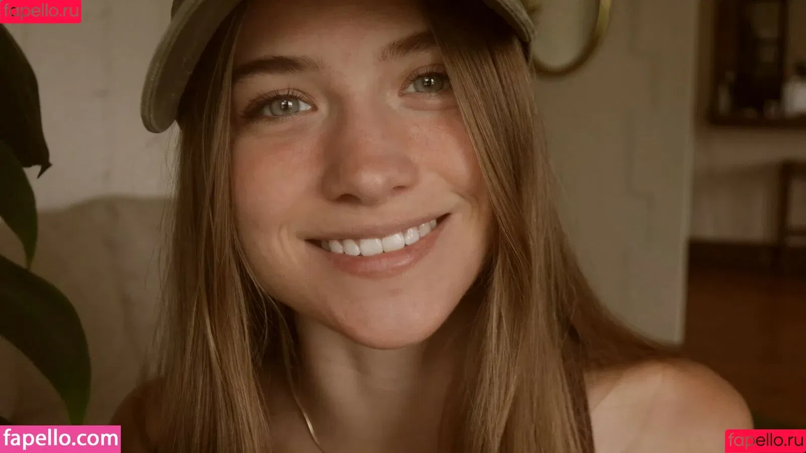 Cherie Lorraine / Cherry Albrecht / cherielorraine / solarrheart Onlyfans Photo Gallery 