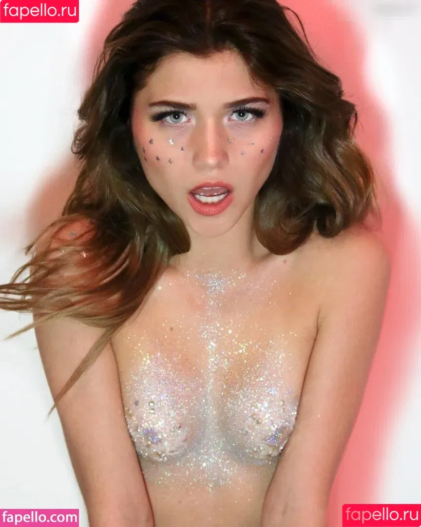 Cherie Lorraine / Cherry Albrecht / cherielorraine / solarrheart Onlyfans Photo Gallery 