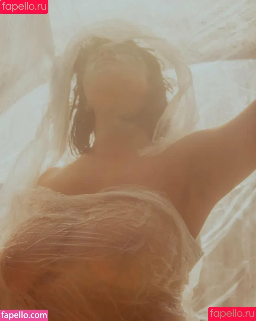 Paige Mary Grace / paigemarygrace / paigeofhearts Onlyfans Photo Gallery 