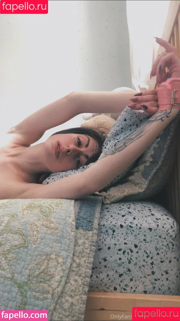 jezebellefree / penny_stan88 Onlyfans Photo Gallery 