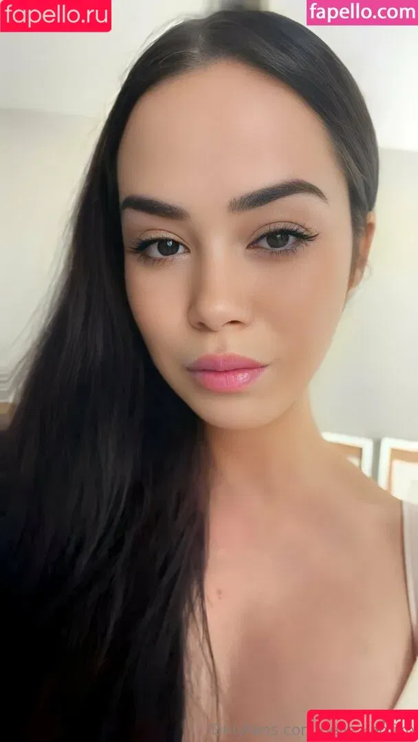 belle.kamiko Onlyfans Photo Gallery 