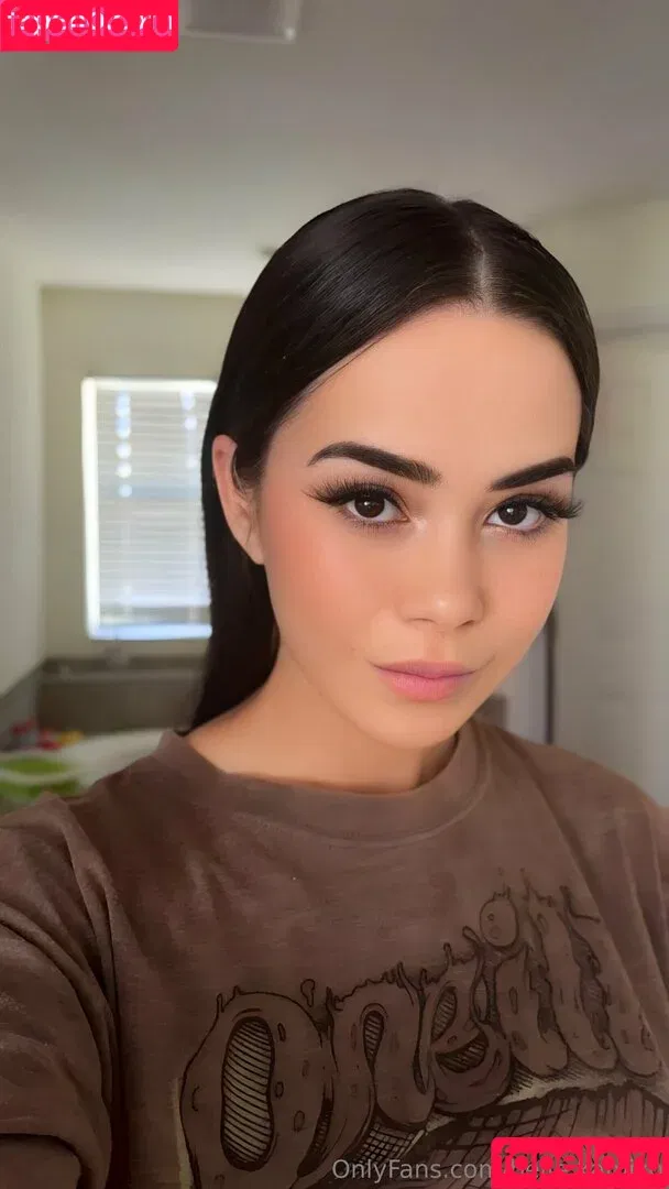 belle.kamiko Onlyfans Photo Gallery 