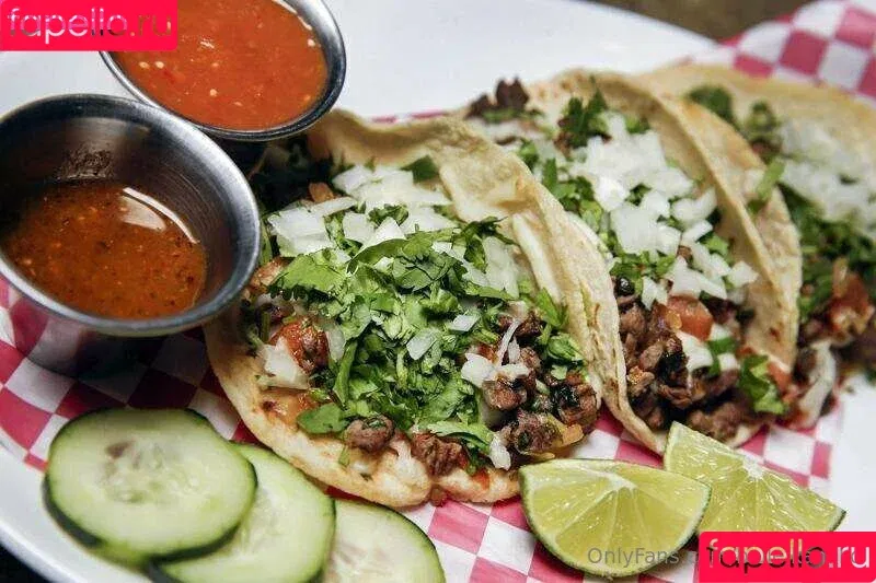 belle.kamiko Onlyfans Photo Gallery 