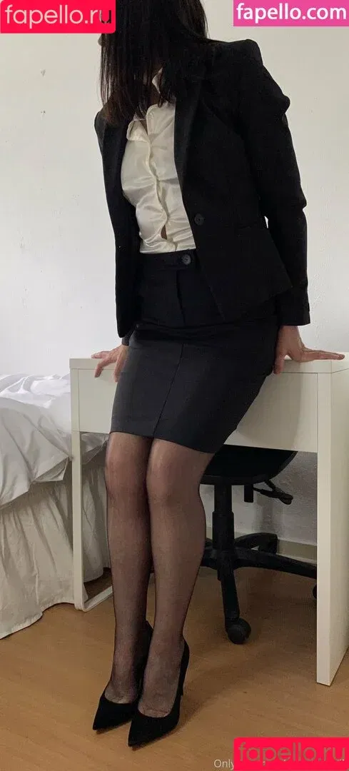 Secretary Roleplay / secretary_anna / secretaryanna Onlyfans Photo Gallery 