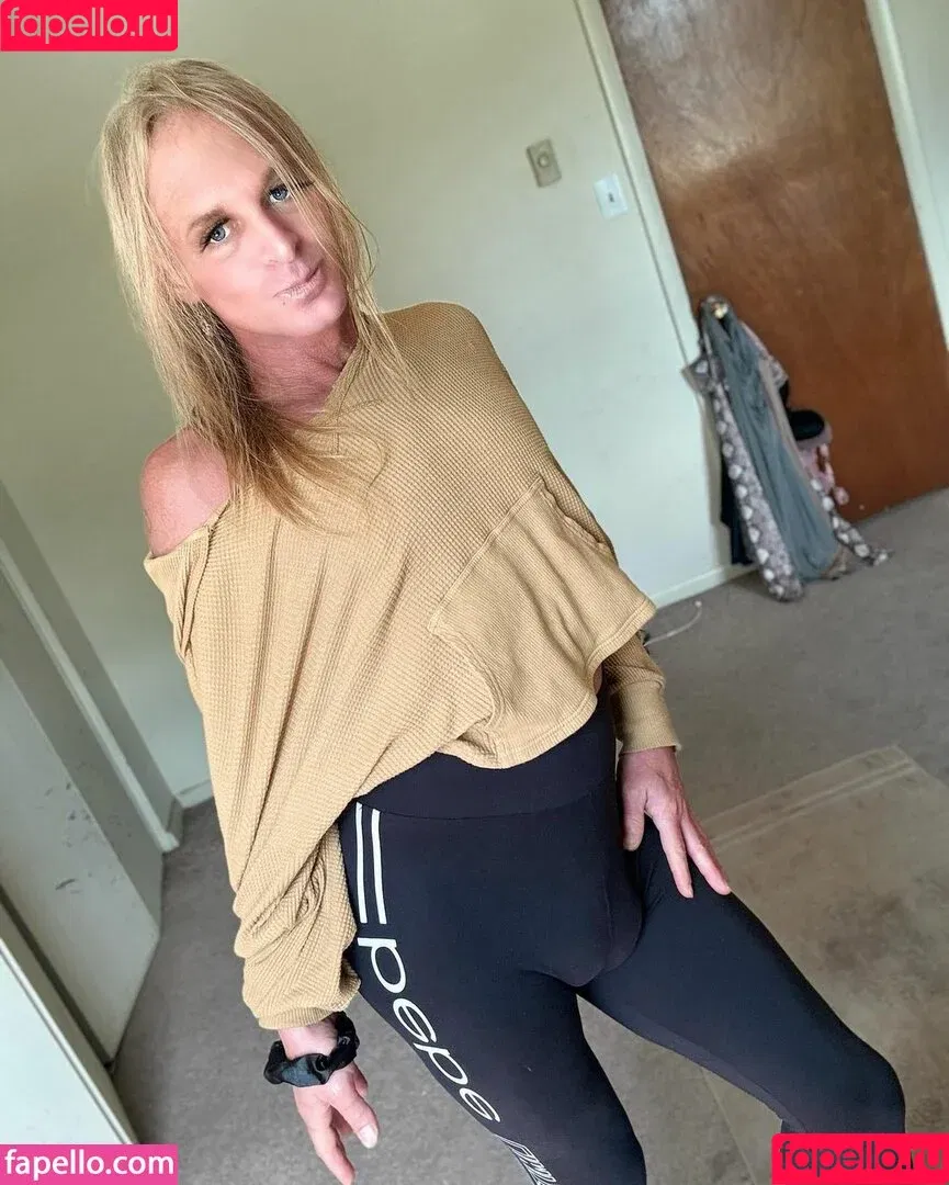 Hottie Bratt / hottie.bratt / jaim.e4034 Onlyfans Photo Gallery 