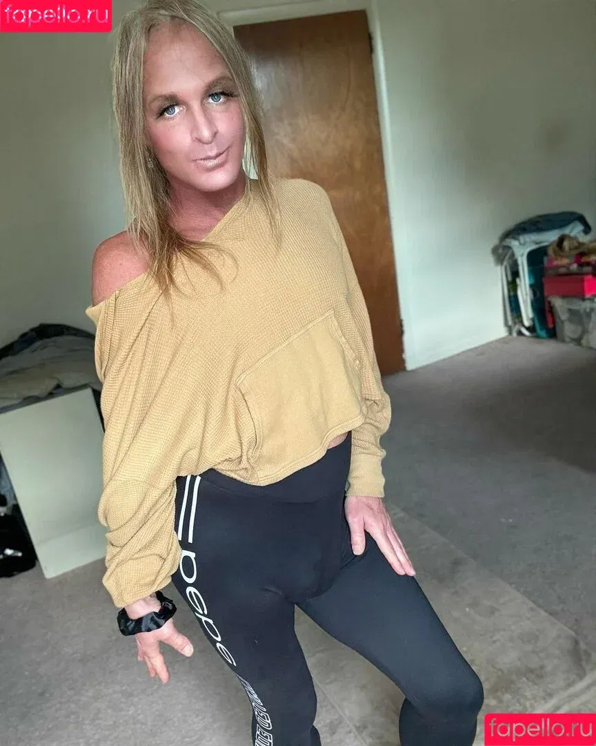 Hottie Bratt / hottie.bratt / jaim.e4034 Onlyfans Photo Gallery 