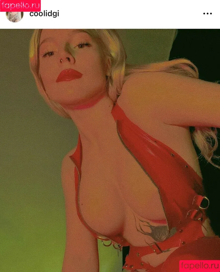 Alisa Kulidzchi / alisaaa.v / alisakulik / coolidgi Onlyfans Photo Gallery 