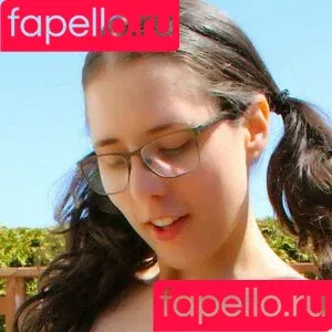 EudaimoniaFarm / Saffron Bacchus / SexyMissSaffron / invite / saffron.bacchus / saffronbacchus / sexy_saffron Onlyfans Photo Gallery 