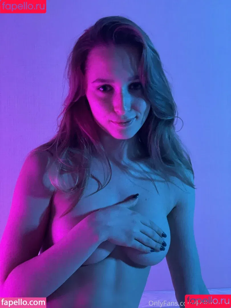 kellycollins / kellycollinsreal Onlyfans Photo Gallery 