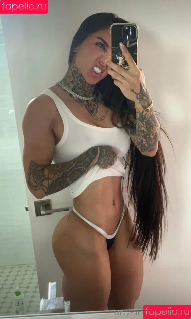 bakhar / bakharnabieva Onlyfans Photo Gallery 