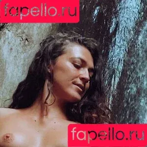 Karena Thompson / karenaabeana / wildfithippie Onlyfans Photo Gallery 