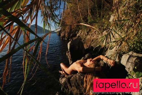Karena Thompson Nude Onlyfans Photo 5