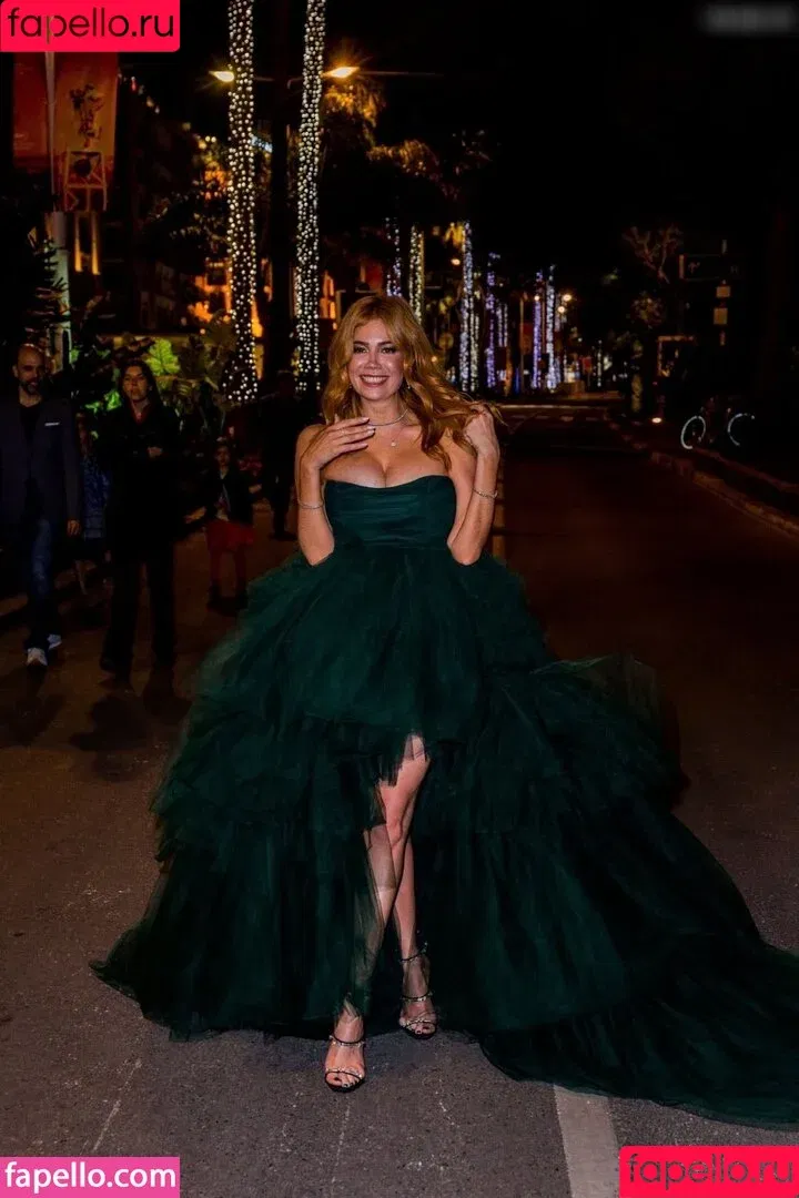 Palina Rojinski / action / palinski Onlyfans Photo Gallery 