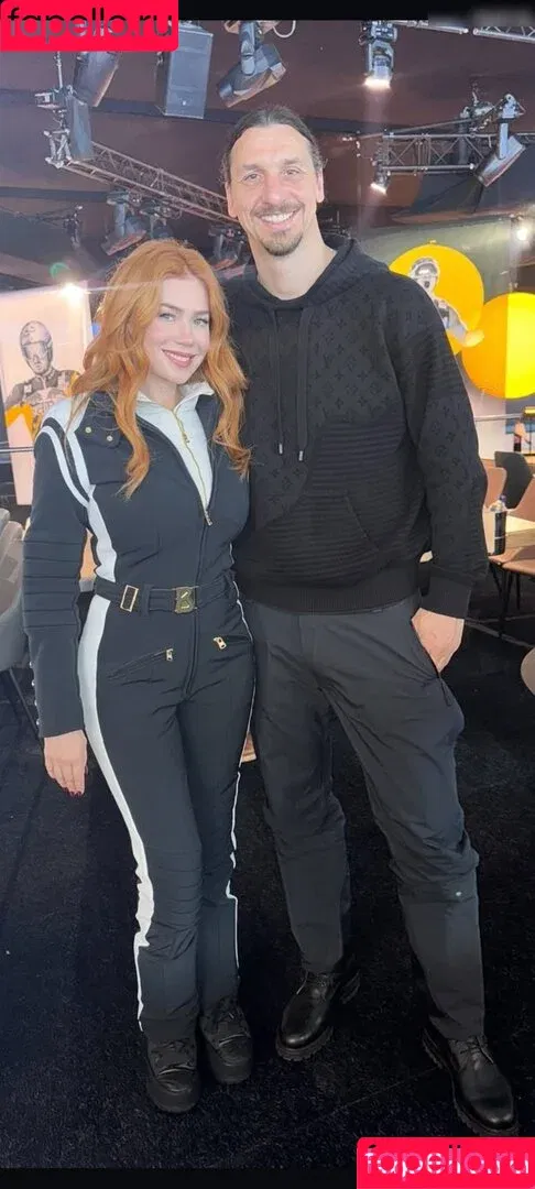 Palina Rojinski / action / palinski Onlyfans Photo Gallery 