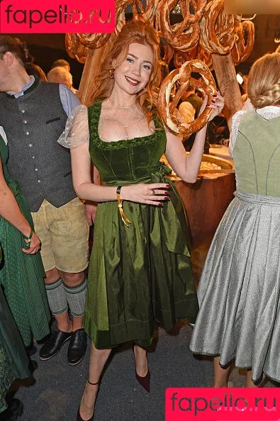 Palina Rojinski / action / palinski Onlyfans Photo Gallery 