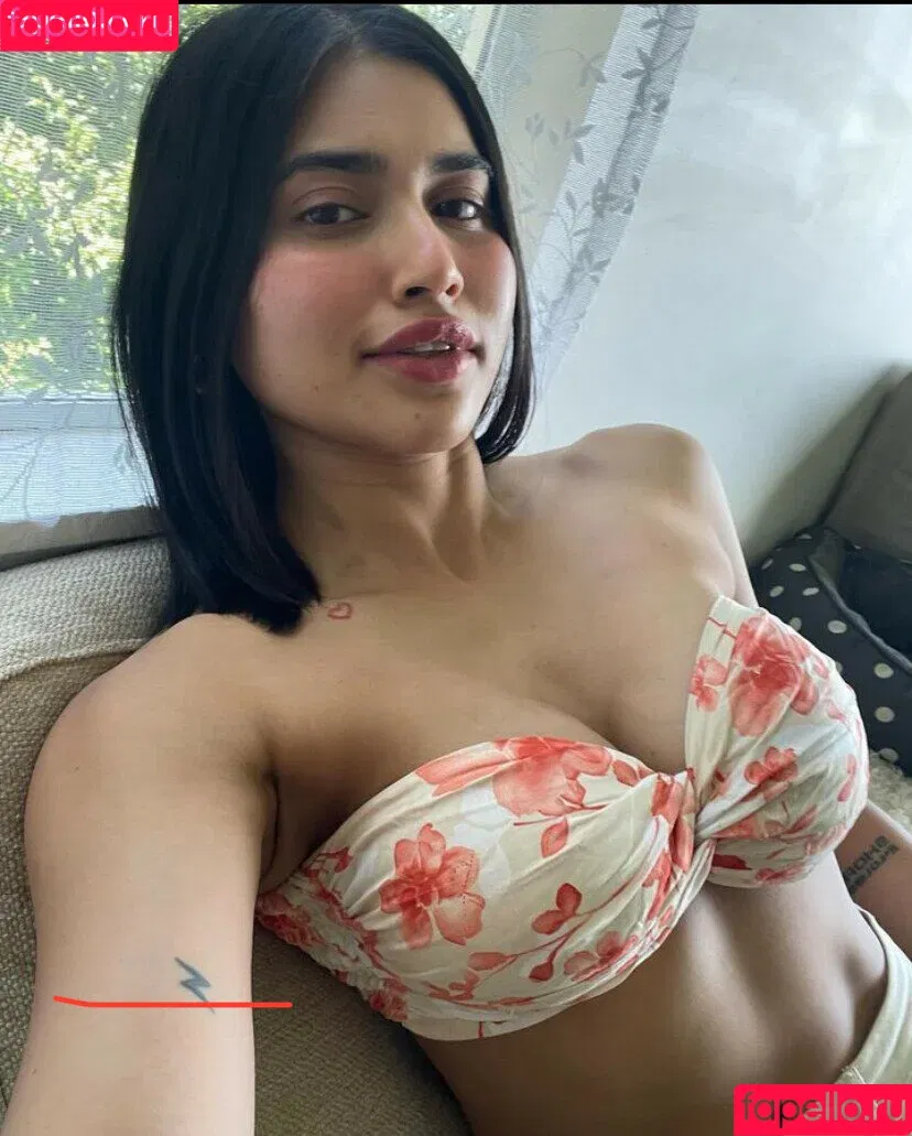 Ravina Patel / its_ravina2429 / its_shoaibravina Onlyfans Photo Gallery 