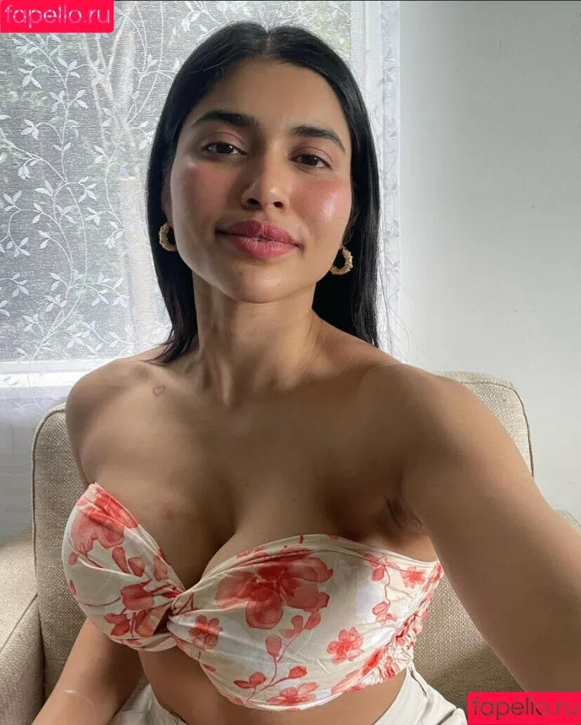 Ravina Patel / its_ravina2429 / its_shoaibravina Onlyfans Photo Gallery 