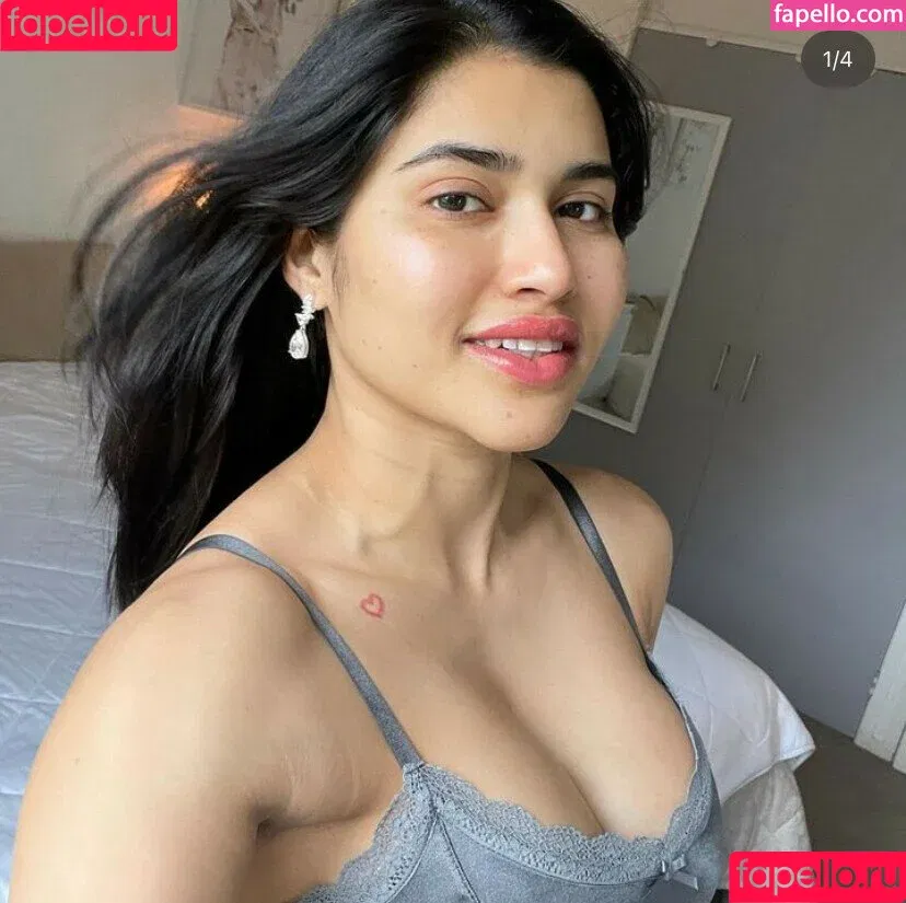 Ravina Patel / its_ravina2429 / its_shoaibravina Onlyfans Photo Gallery 