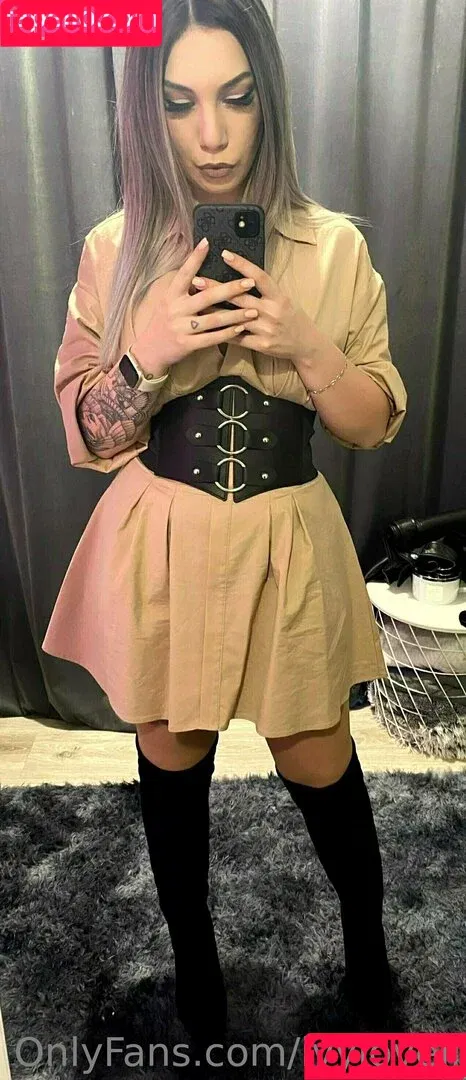 ivyleahlovell / ivylovell Onlyfans Photo Gallery 