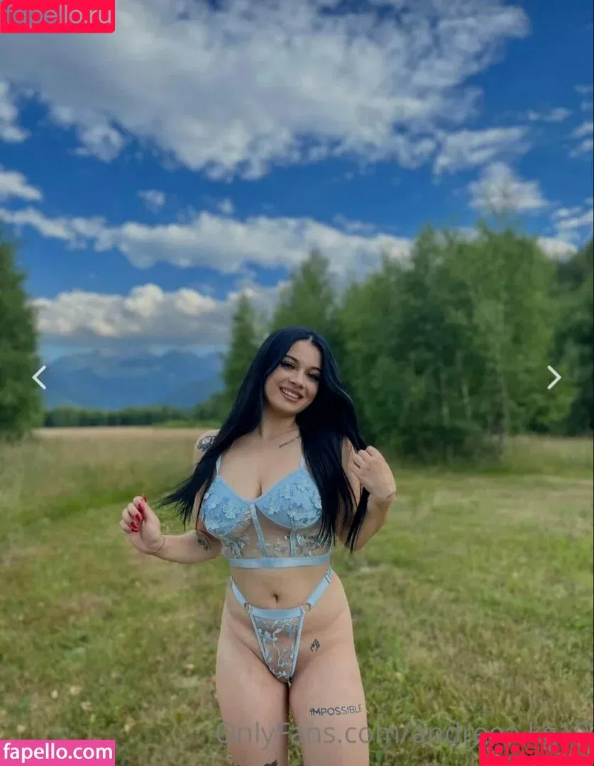 AndreeaKg19 / andrepaez19 Onlyfans Photo Gallery 