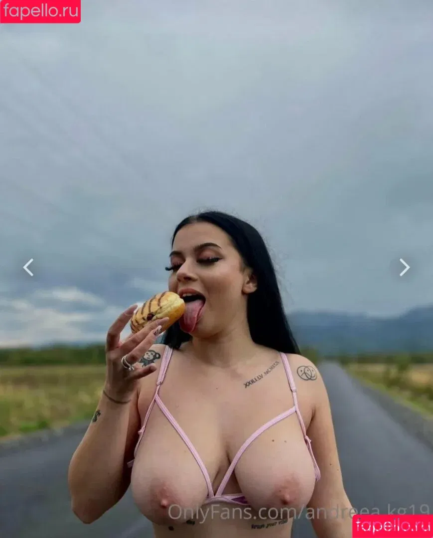 AndreeaKg19 / andrepaez19 Onlyfans Photo Gallery 