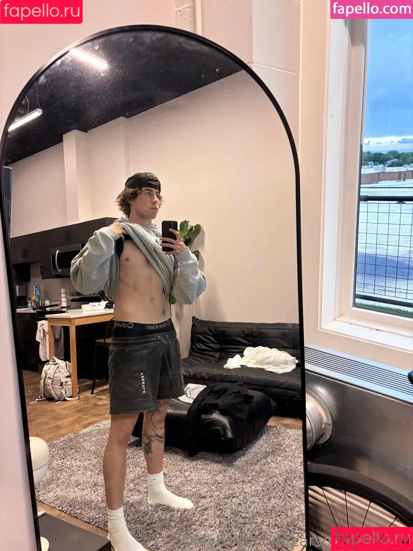 carsmak_ / carsonmakarrall Onlyfans Photo Gallery 