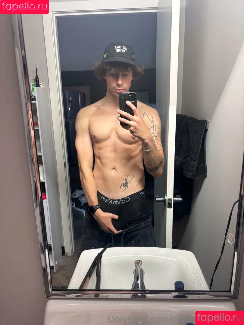 carsmak_ / carsonmakarrall Onlyfans Photo Gallery 