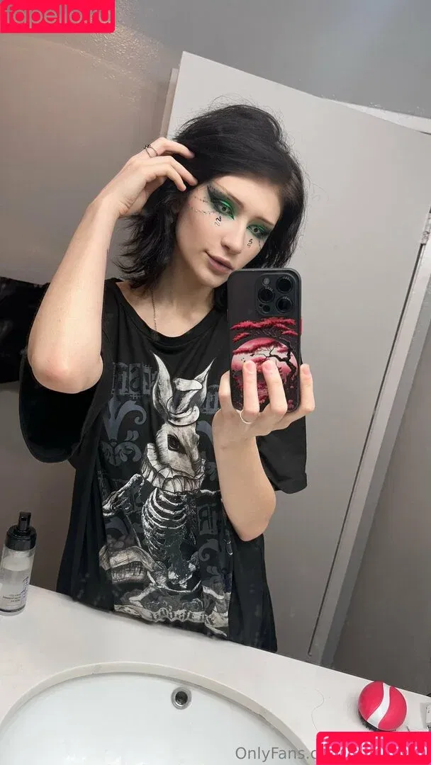 kiramystic Onlyfans Photo Gallery 