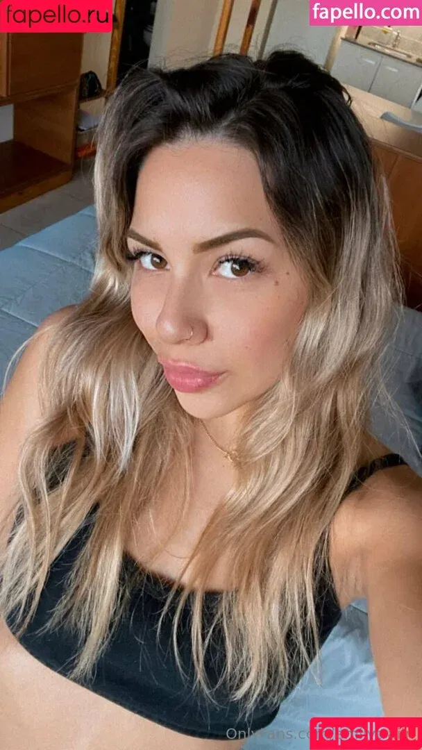 emily_trains / emilytraiin Onlyfans Photo Gallery 