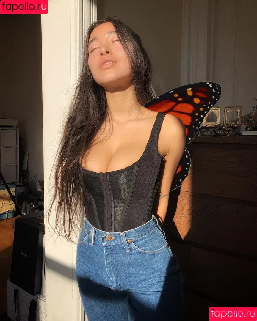 Hitomi Mochizuki / yaknowme_hitomi Onlyfans Photo Gallery 