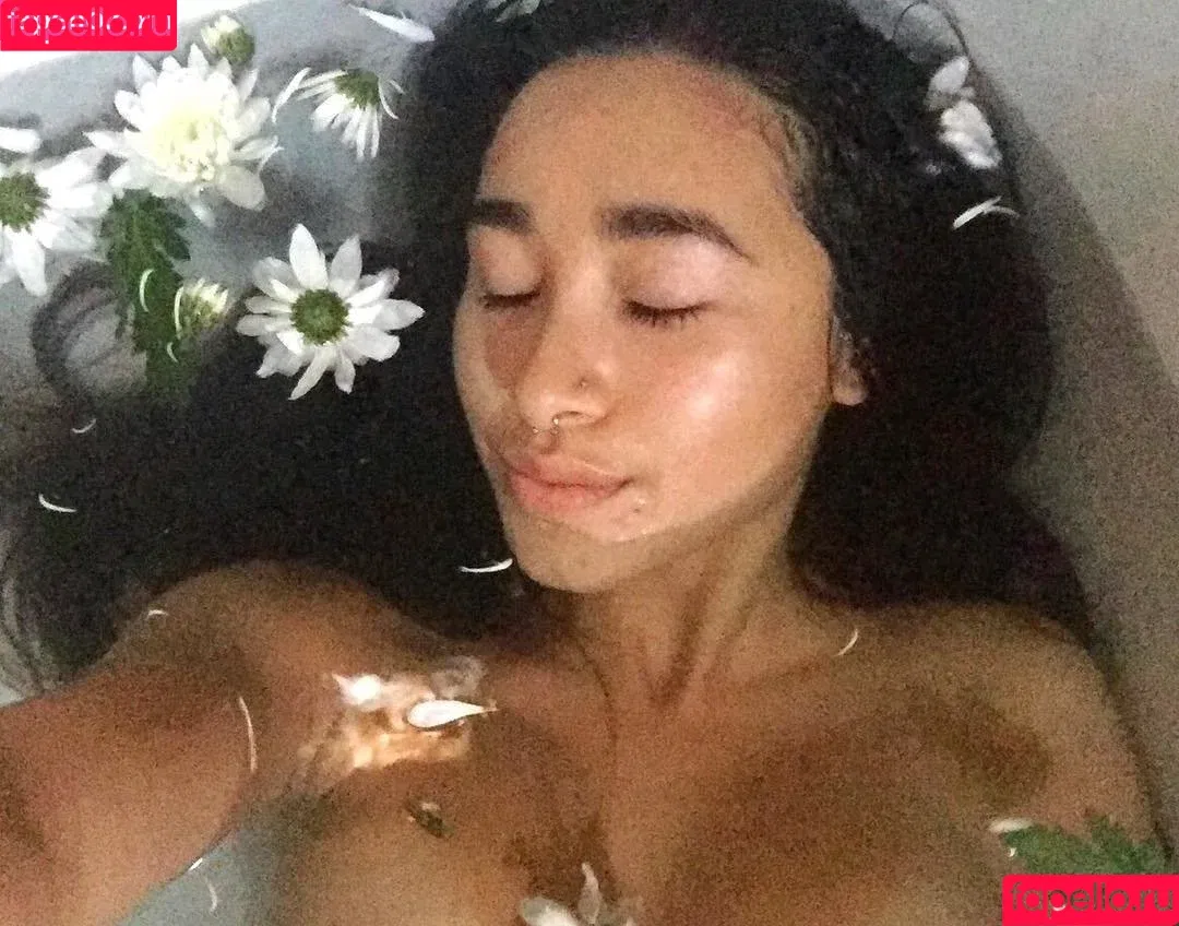 Hitomi Mochizuki / yaknowme_hitomi Onlyfans Photo Gallery 