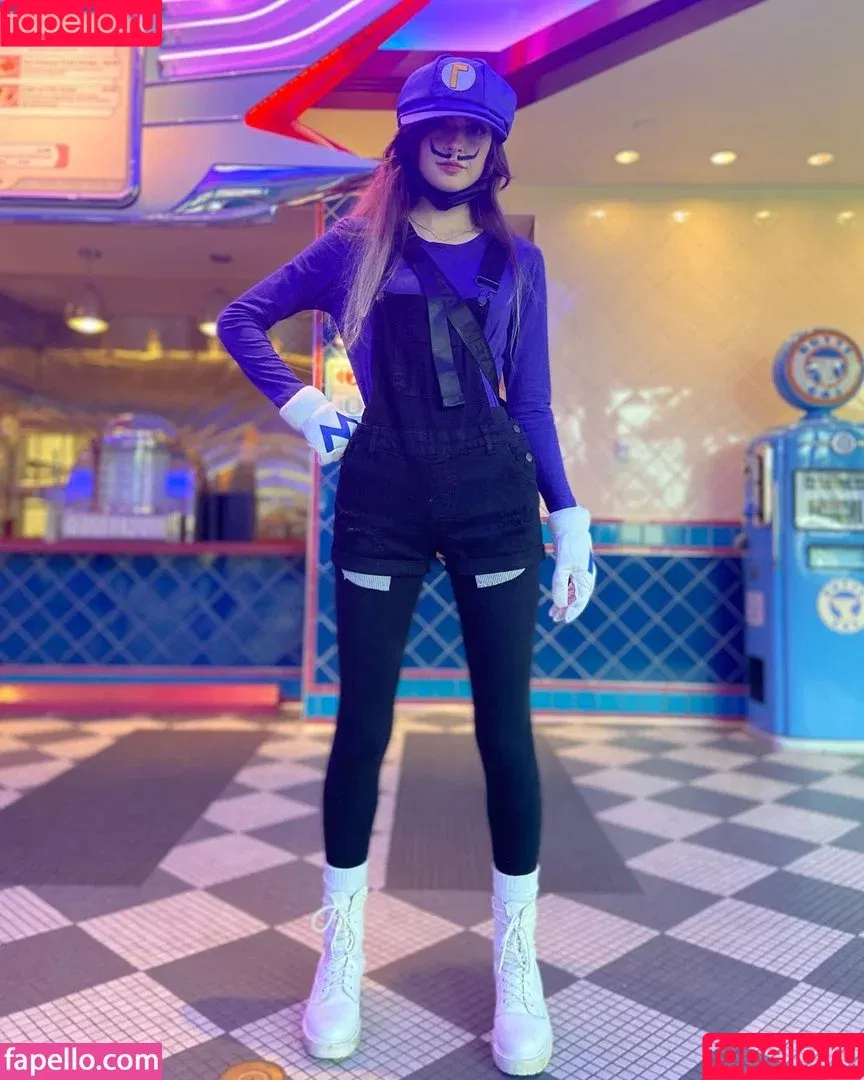 / Aruuu / DeputyARUUU / malachitexd Onlyfans Photo Gallery 