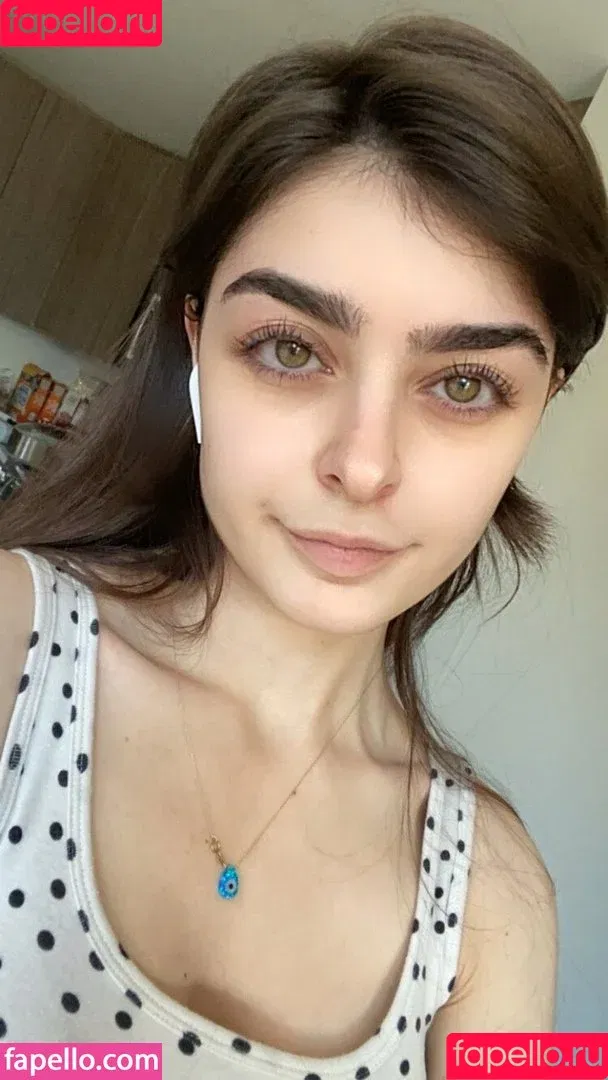 / Aruuu / DeputyARUUU / malachitexd Onlyfans Photo Gallery 