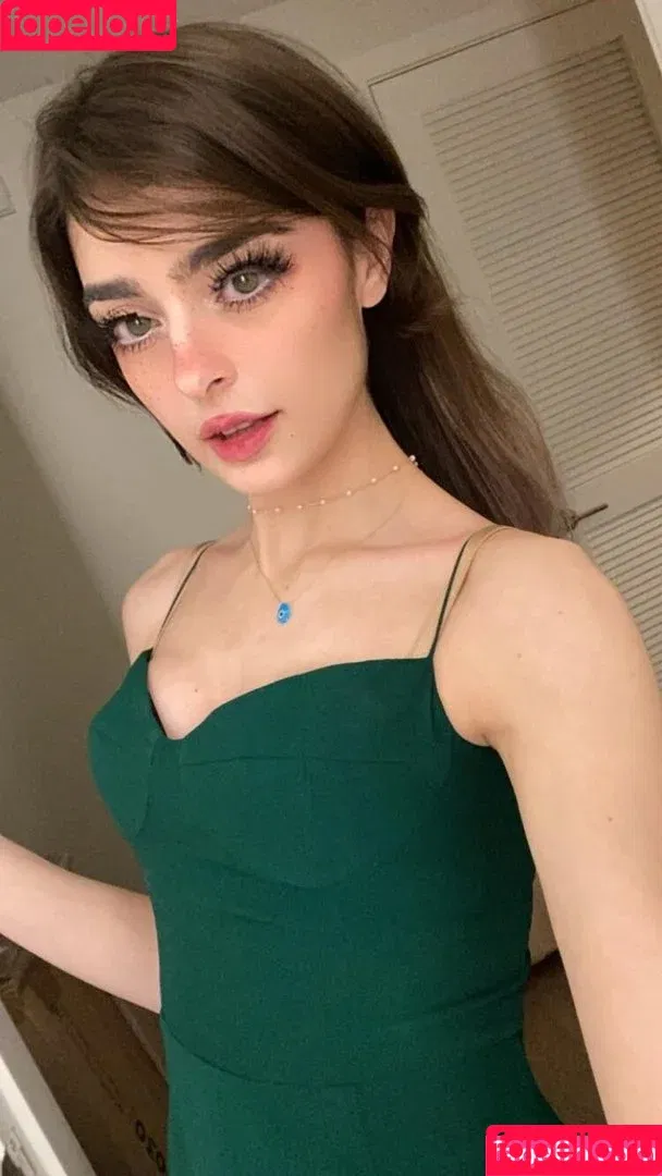 / Aruuu / DeputyARUUU / malachitexd Onlyfans Photo Gallery 