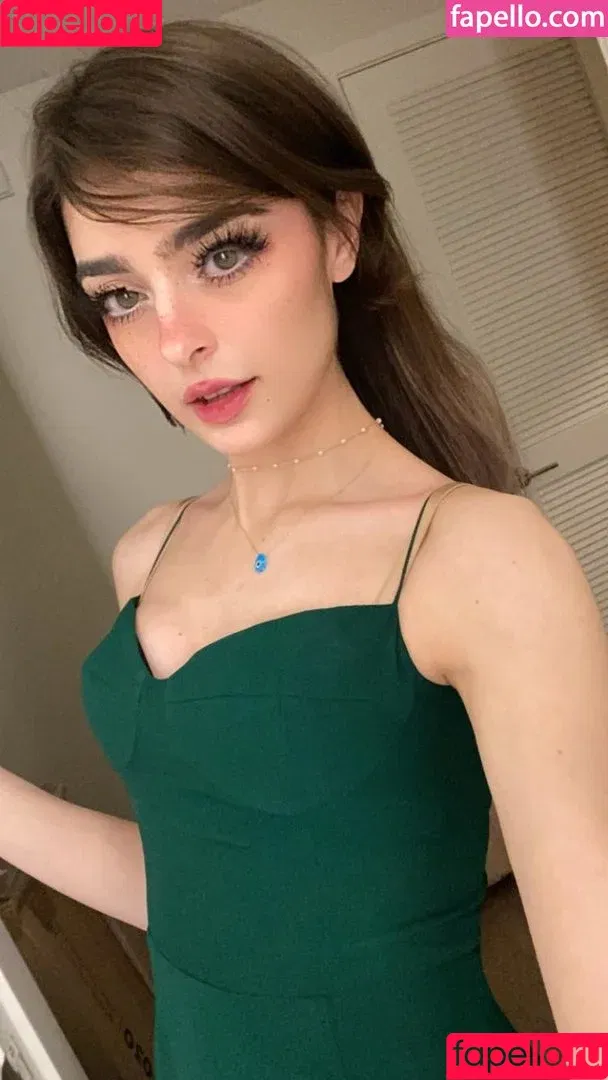 / Aruuu / DeputyARUUU / malachitexd Onlyfans Photo Gallery 