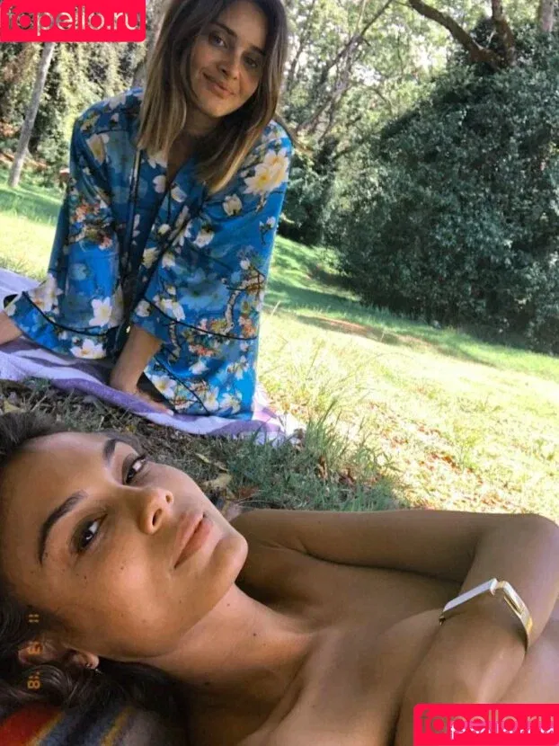 Nathalie Kelley / natkelley Onlyfans Photo Gallery 