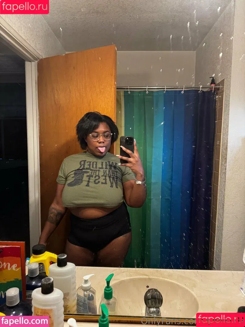 zurilovesvanilla / zurrilove Onlyfans Photo Gallery 