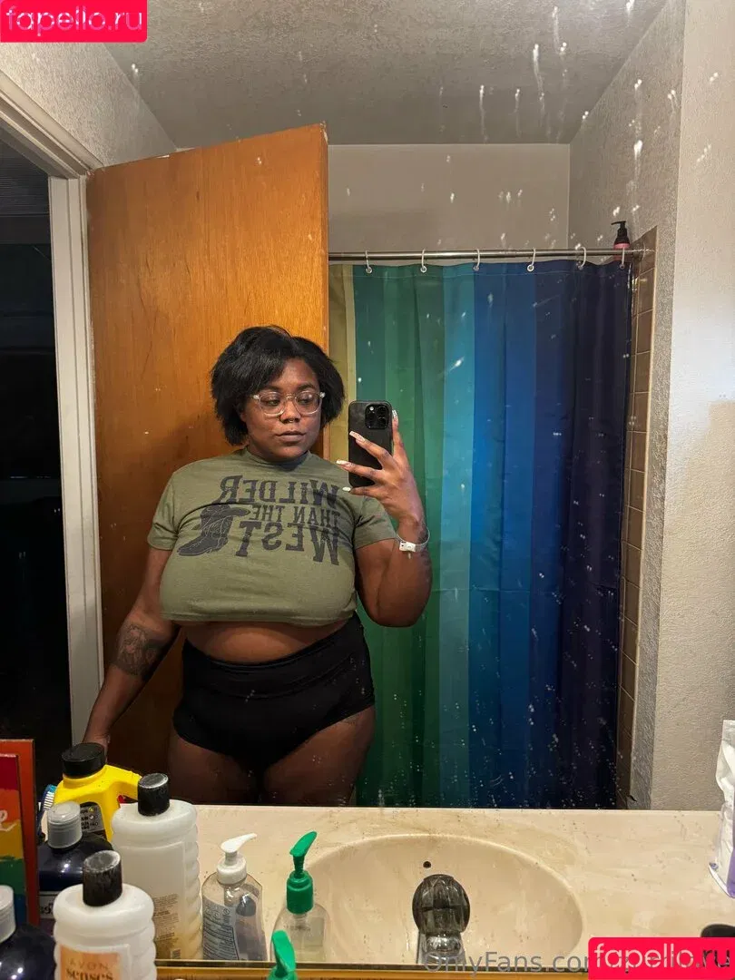 zurilovesvanilla / zurrilove Onlyfans Photo Gallery 