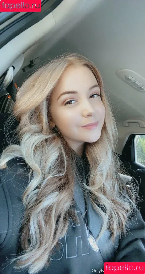 Alissa / alissaquinn / https: / realalyssaquinn Onlyfans Photo Gallery 