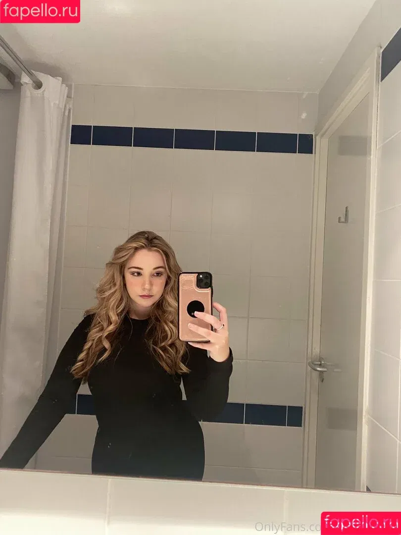 Alissa / alissaquinn / https: / realalyssaquinn Onlyfans Photo Gallery 