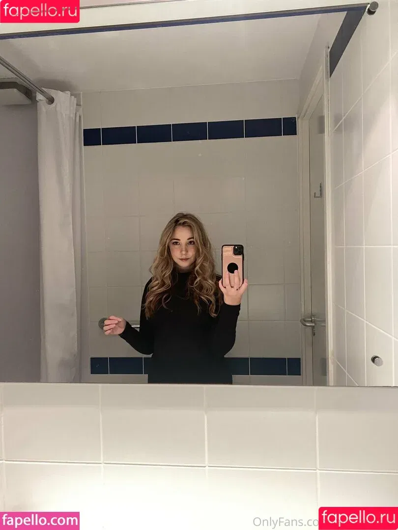 Alissa / alissaquinn / https: / realalyssaquinn Onlyfans Photo Gallery 