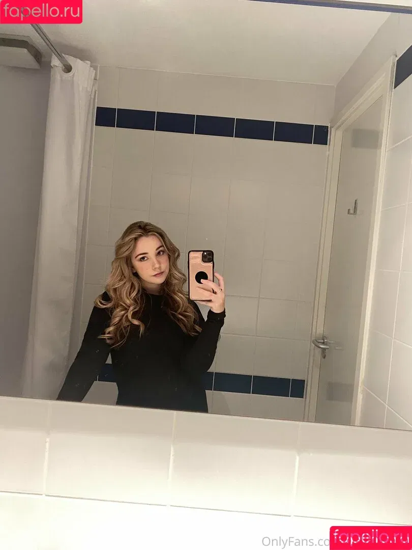 Alissa / alissaquinn / https: / realalyssaquinn Onlyfans Photo Gallery 