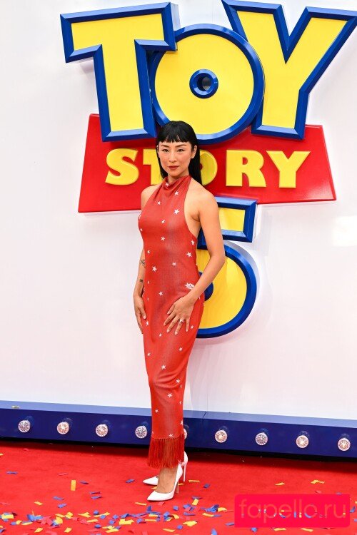 Greta Lee Nude Onlyfans Photo 13