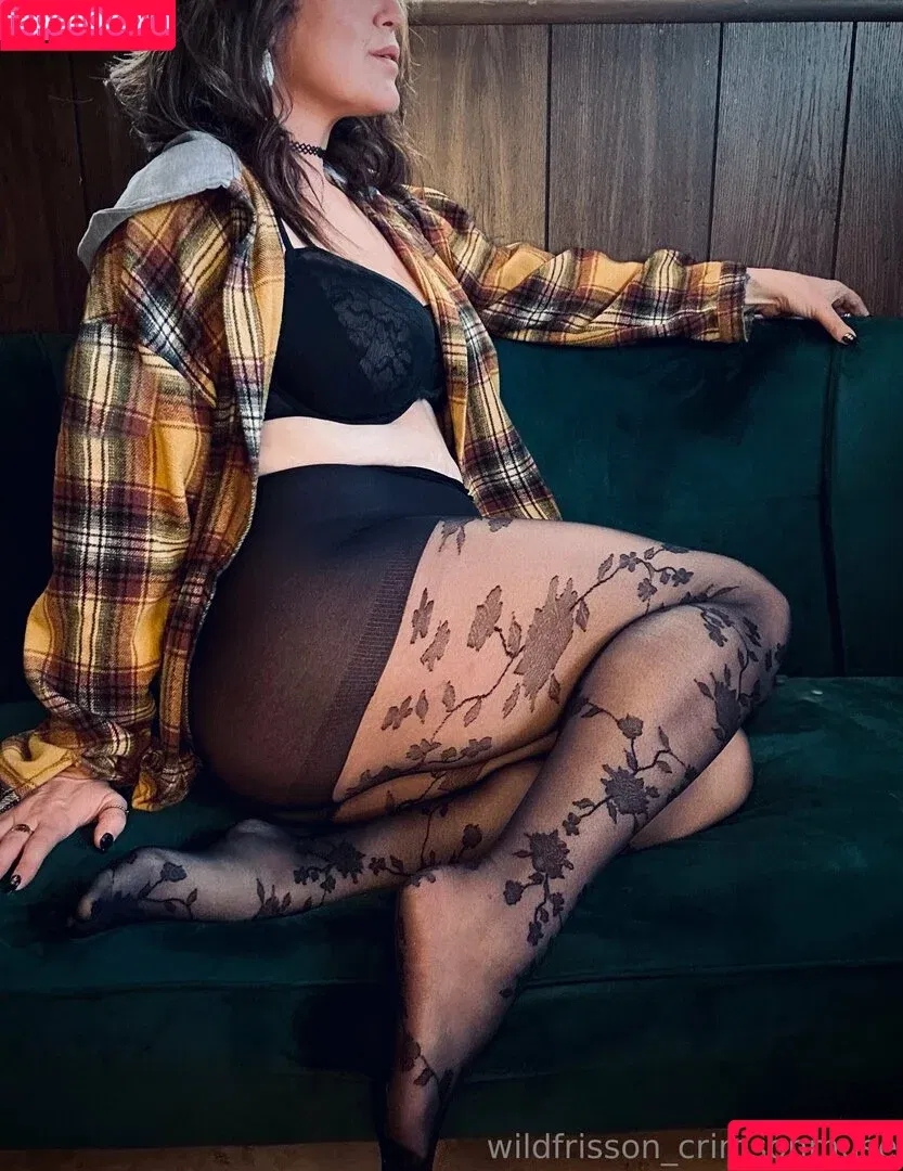 crimsonmusewildfrisson Onlyfans Photo Gallery 