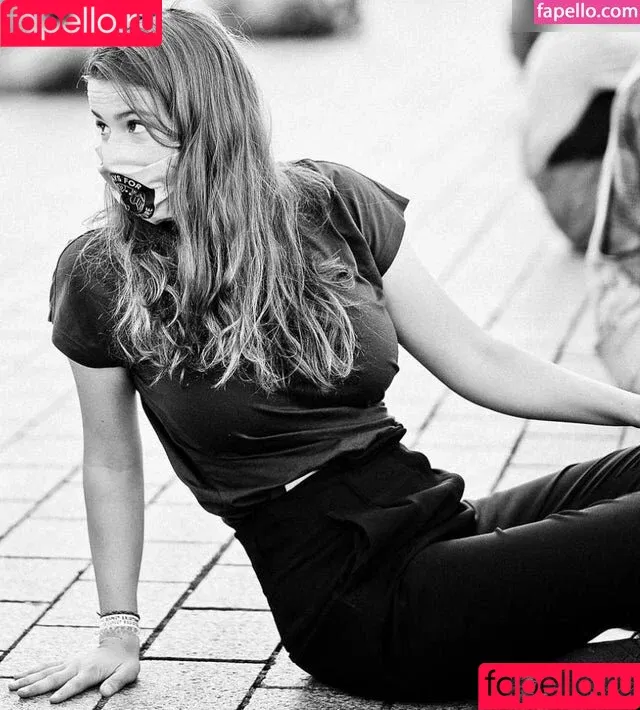 Luisa Neubauer / Luisamneubauer / luisaneubauer Onlyfans Photo Gallery 