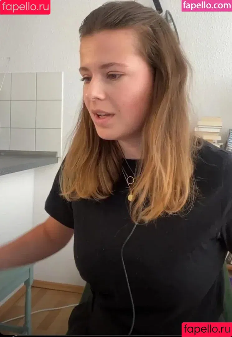 Luisa Neubauer / Luisamneubauer / luisaneubauer Onlyfans Photo Gallery 